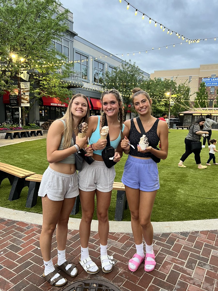 hannahgvball25's tweet photo. Ahhh, what a summer!
I canβt believe my Junior year starts in two weeks.
So excited for year three on AVHS varsity volleyball!
First game, 8/29 at Park Cottage Grove, 7pm! πβ€οΈπ€π€
#prepdigmn #2025mh #mnvolleyball https://t.co/ZTPi6pS9l6