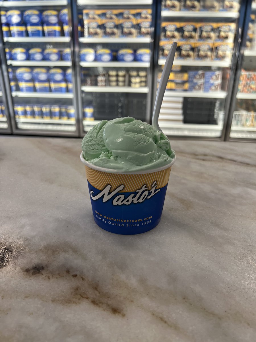 NastosIceCream's tweet photo. Pistachio 🍨 💚 #treatyourself #thursday #weekendisalmosthere #icecreamlovers #summertime #august #cup #cone #halfgallons #pistachioicecream #gelato #icecreamshop #restaurants #foodies #foodieblogger #Nastosicecream #newark #ironbound #downneck #essexcounty #84yearsinbusiness https://t.co/ApzYLnNDS3
