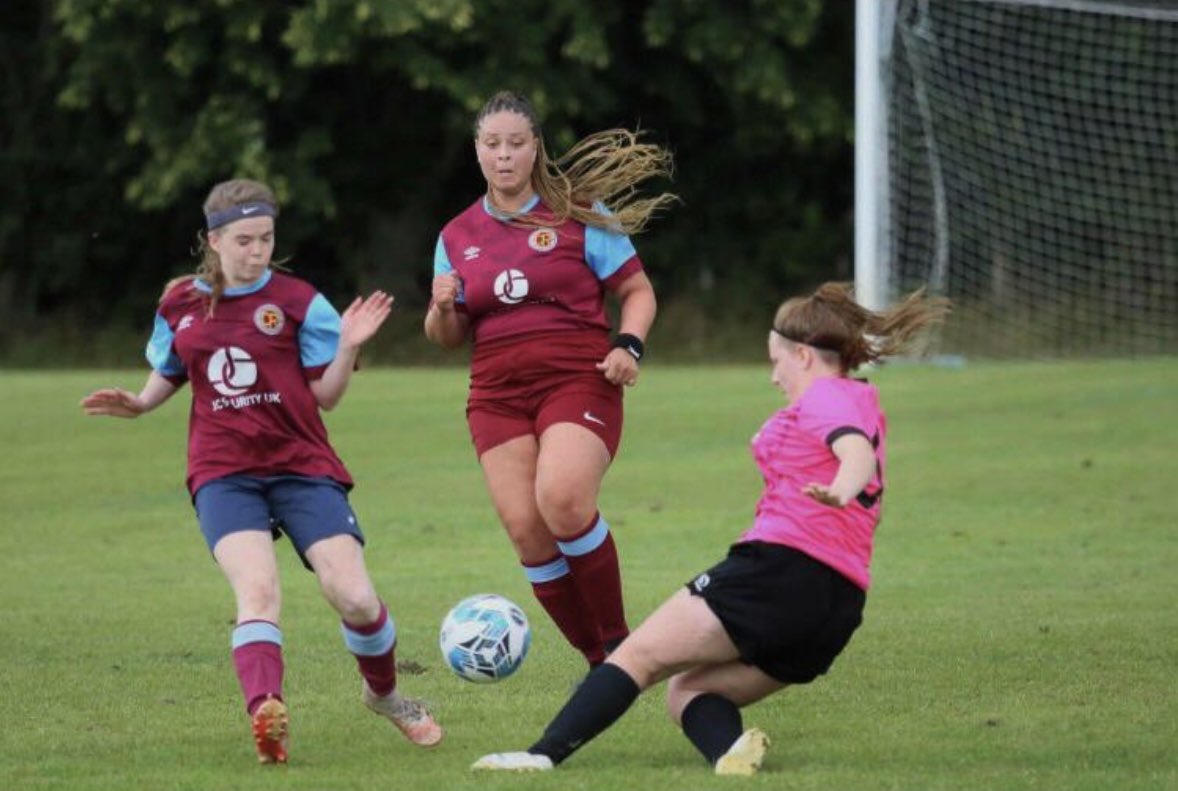 MTFC_Ladies's tweet photo. Retained player 8

Tianna Schunmann signs for her second season with the hares. T has incredible defensive awareness and ability for her age. She’s not afraid to put in a tackle and is a real talent! @tianna02x https://t.co/o0Ian2P1f9