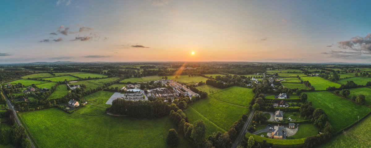 ☀️ Who knows, the best of the summer sun may be yet to come. Enjoy stunning sunsets and wander the gardens of Fitzgeralds Woodlands House Hotel. @OriginalIrishHt #OriginalIrishThursday