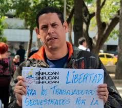 Coalicion_ddhh's tweet photo. El único delito que cometieron los sindicalistas venezolanos es luchar por las reivindicaciones y un salario digno para los trabajadores.
¡Exigimos respeto, justicia y libertad!
#CondenaInjusta
#LiberenALosSindicalistas
#LiberenALosPresosPoliticos
#DerechosHumanos
#Venezuela https://t.co/sGSZSAYNhT