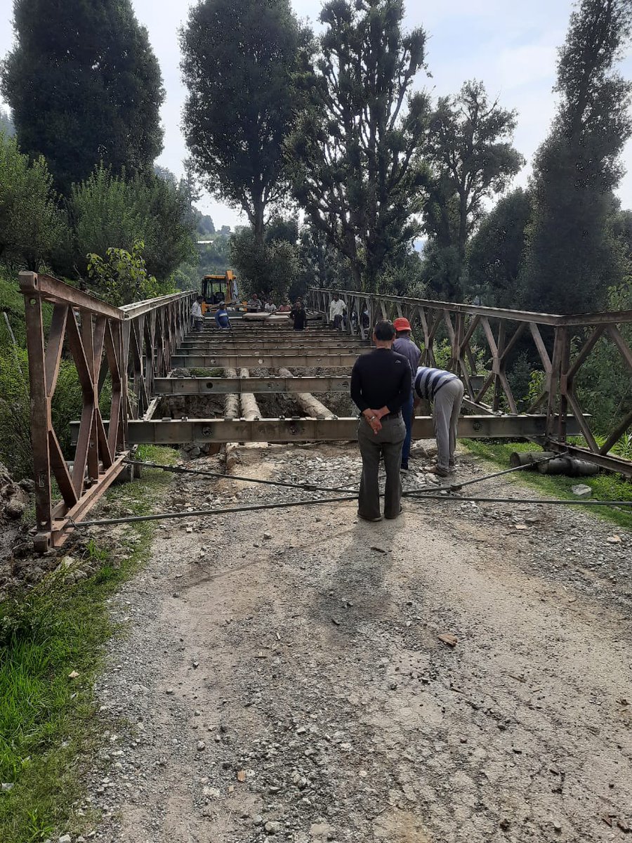PWD125810's tweet image. 70 feet Bailey Bridge at Chatrani under Kullu Division in progress by HPPWD Mechanical Division Kullu
.
.
.
.
.
#HPPWD #hppwdworks #roadconstruction #kullupwd #kullu #roadupdate #himachalroadupdate