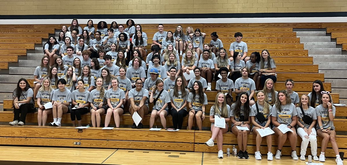 FZNMBlankenship's tweet photo. Wow!!! There are about 75 student Mentors here and ready to go!  I’m just a few moments they will be welcoming the c/o 2027!!! #SettingtheStandard https://t.co/YYVkWMfJuz