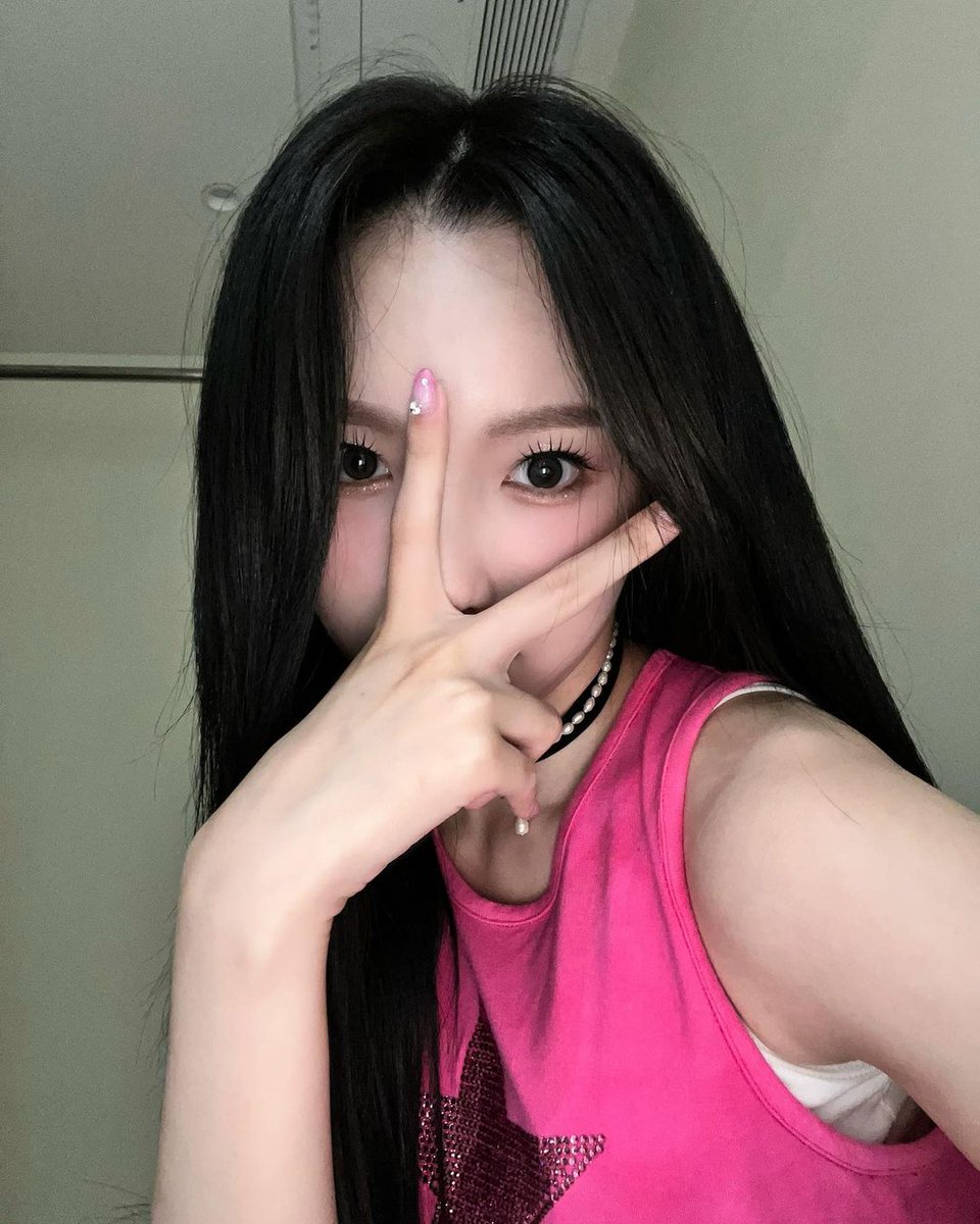 RAINIELOOKS's tweet photo. (2/2)

#RAINIE #레이니 #朱晴渝 https://t.co/m3TrY8HVCM