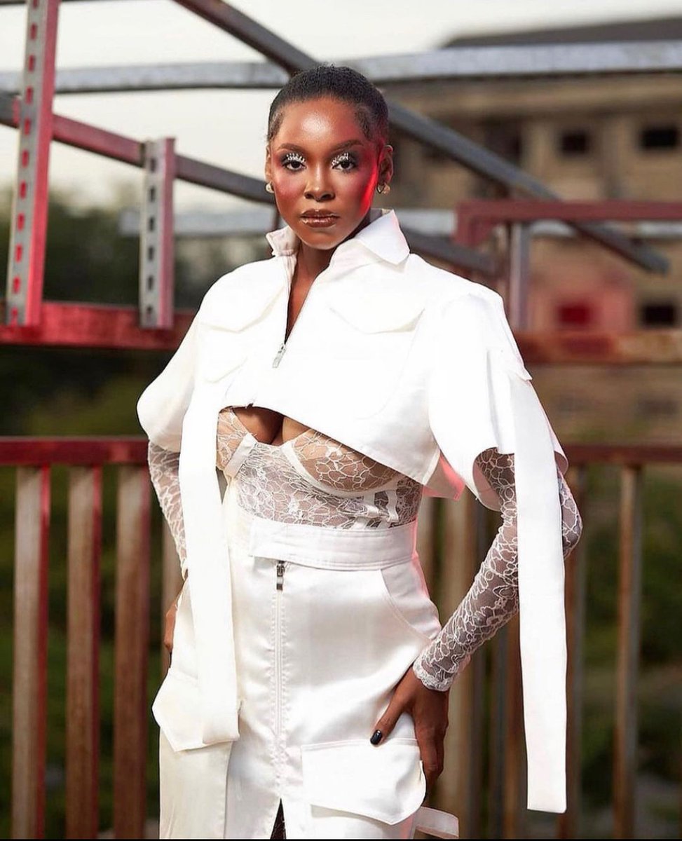 aliceo_k's tweet photo. Look 2 
Fashion is the armor to survive the reality of everyday life.

Fashion is the armor to survive the reality of everyday life and we graced the runway for the @pepperhouse fashion weekend in our exquisite stunner outfits.

#aliceowoman #aliceokouture https://t.co/m6Wqta9xsQ
