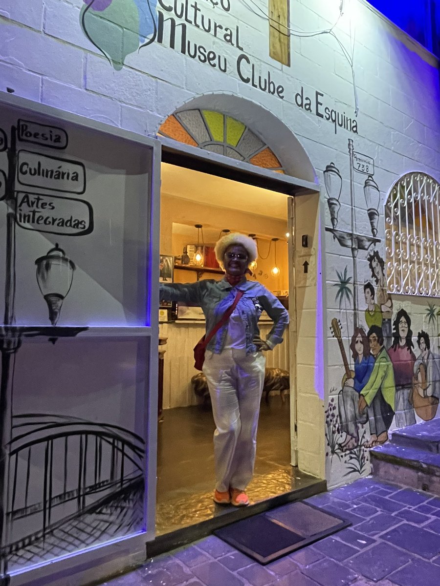 filocantora's tweet photo. O Museu Clube da Esquina existe e eu conheci….emoção pura. https://t.co/JseIHGwZcm
