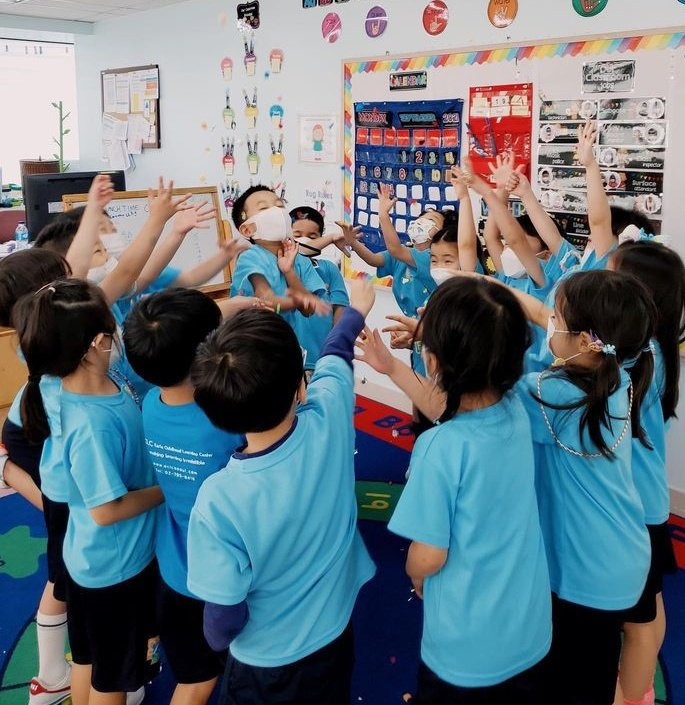 ㅤ
ㅤㅤㅤㅤㅤㅤㅤㅤㅤZYV  ELiSEO 
ㅤㅤㅤㅤㅤㅤㅤ pre-school teacher
ㅤㅤㅤㅤㅤlike &amp; retweet to be mutuals