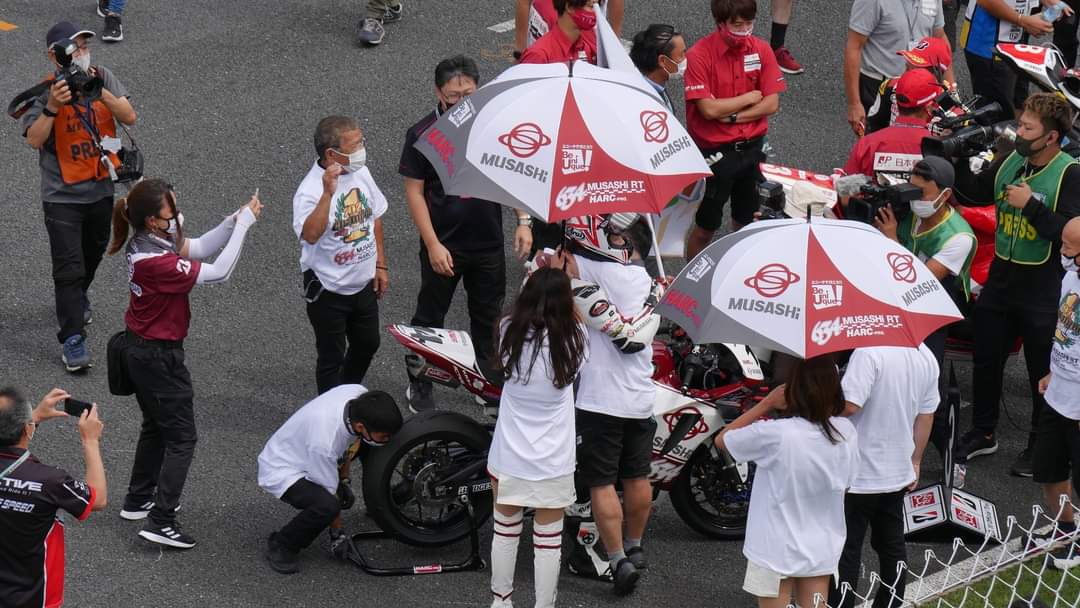 jindentaro's tweet photo. まさかこのような結果になるとは…

２年前のオートポリス、全日本ロードレース選手権ST600クラスチャンピオンを獲得。歓喜の姿を忘れることができません。

埜口遥希選手のご冥福をお祈りいたします。 https://t.co/RgxFzcJFmb