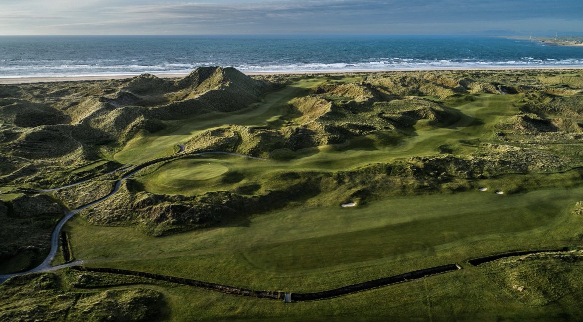 EnniscroneGolf's tweet photo. Enniscrone G.C situated on the rugged north west coast of Ireland, the links features towering dunes, undulating fairways,  a true golfing paradise.

@DscvrEnniscrone @sligotourism @GoToIreland @Failte_Ireland @GoToIrelandUS #fillyourheartwithIreland https://t.co/7rJCkhzvm0