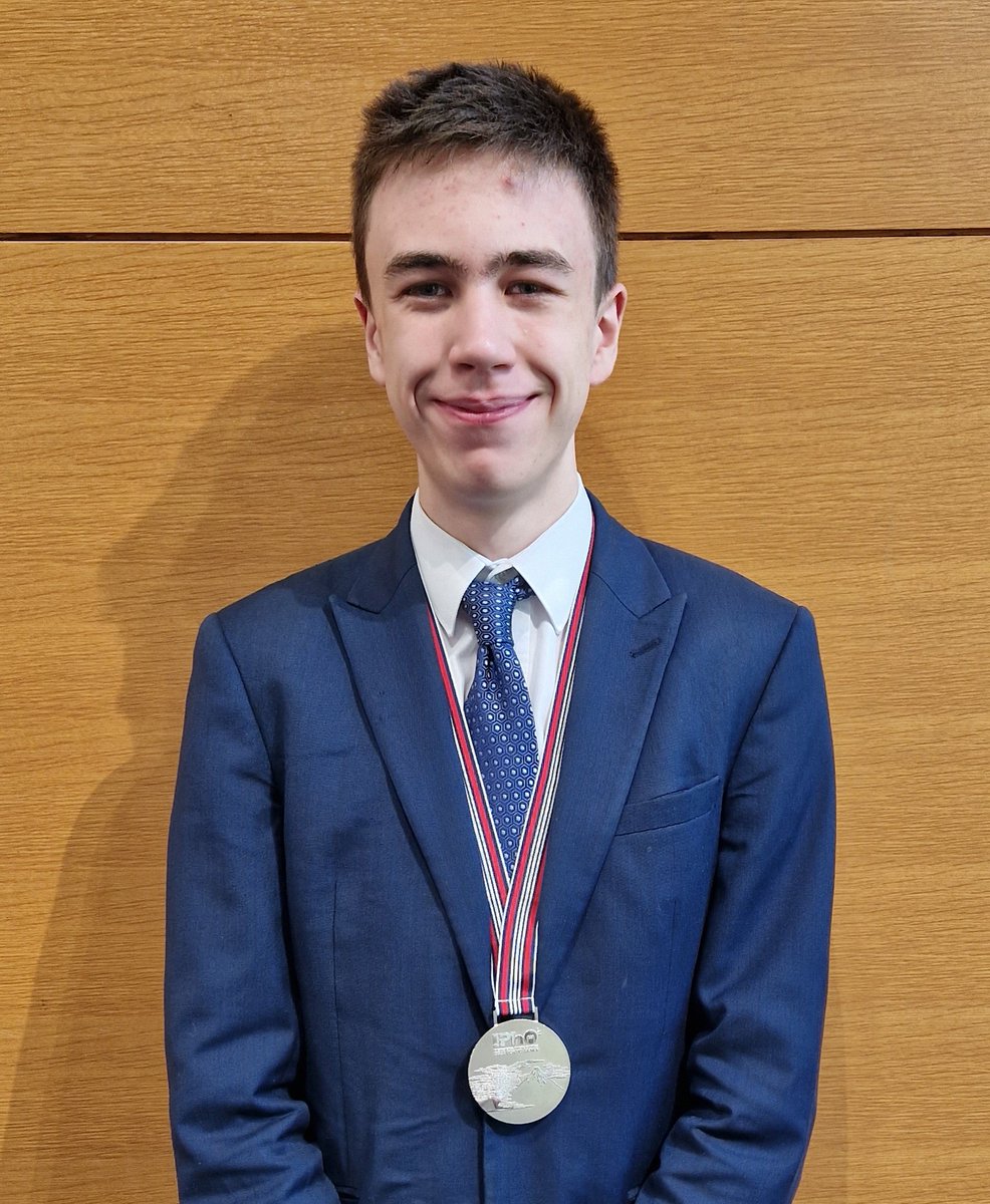 Caterham School tweet media