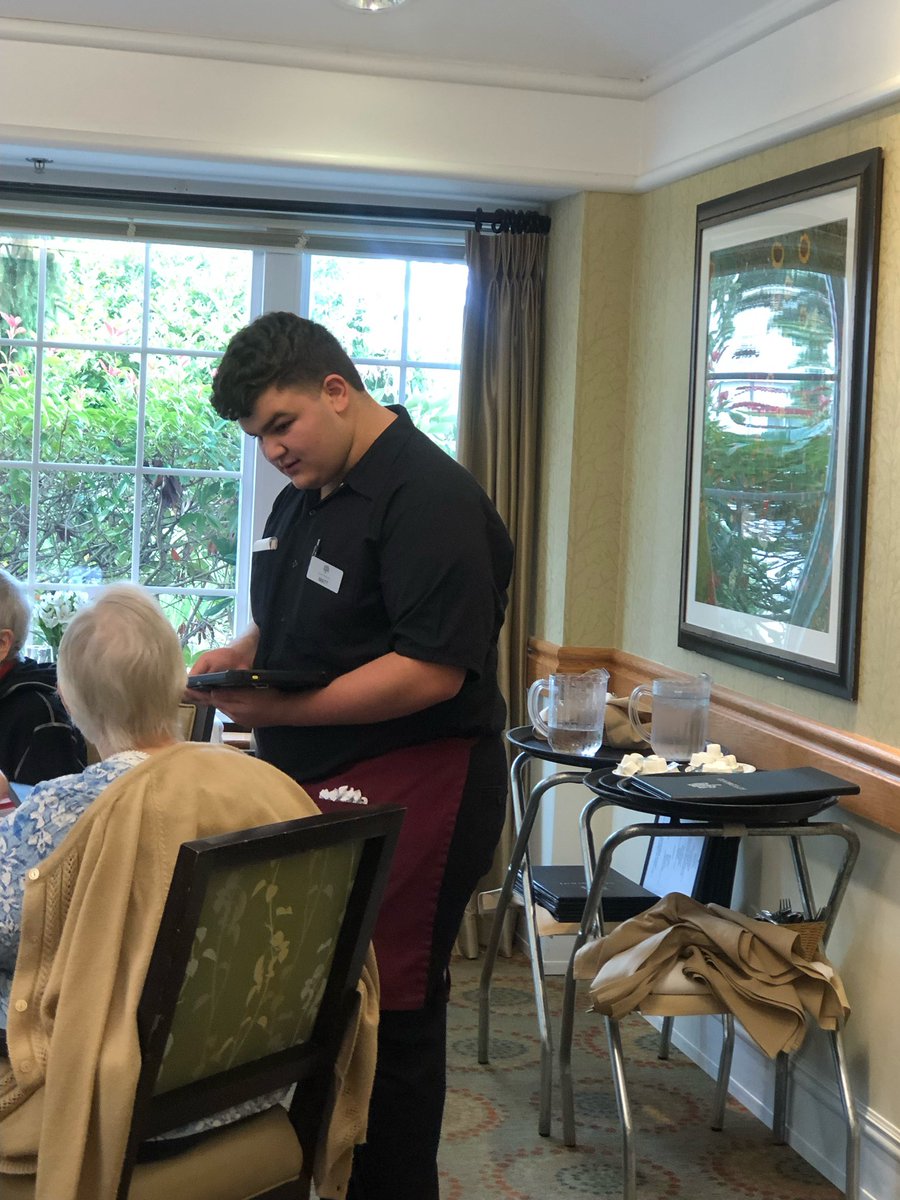 5starcafeFHS's tweet image. Today’s Culinary Internship Feature: Matt D. an upcoming Junior, obtaining his first job at Applewood. Matt takes orders, busses &amp;amp; sets his tables, and completes side work that is necessary for service! His personality comes through.  Great Job! #WBL #FRHSD @jacindastevens