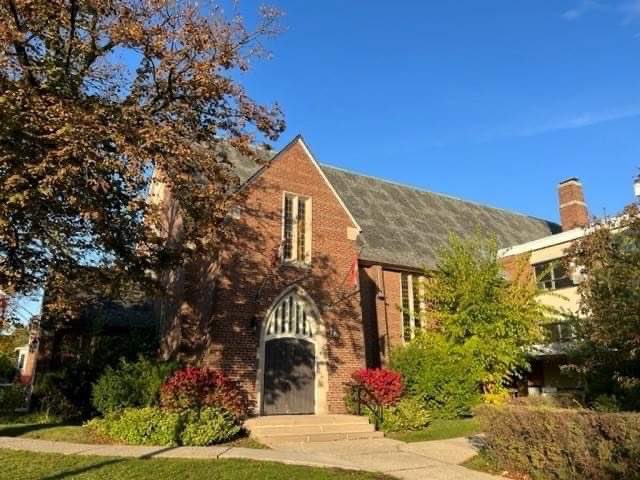Services for #Leaside United for Aug 20, 27 &amp; Sep 3 are being held at Leaside Presbyterian Church at 1030am.

Leaside Presbyterian Church is at:
670 Eglinton Ave, East (between Hanna Rd &amp; Donlea Drive on the north side of Eglinton).

All welcome!