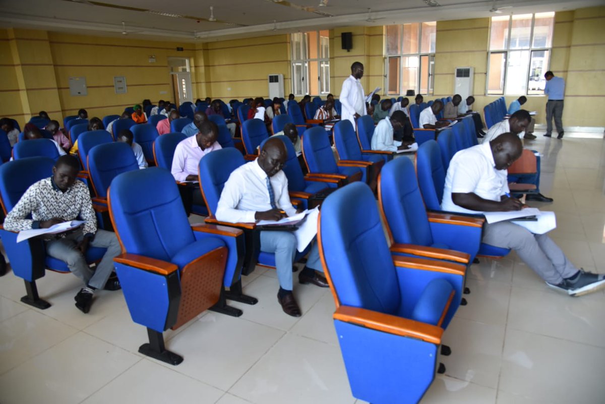I  Inspected the  Examination for Post Graduate Doctors Candidates, who had applied to go for studies in the Ethiopian government  Universities of Science and Technology, in different disciplines. Over 50 Candidates out of 80 applicants are sitting for the Exam.