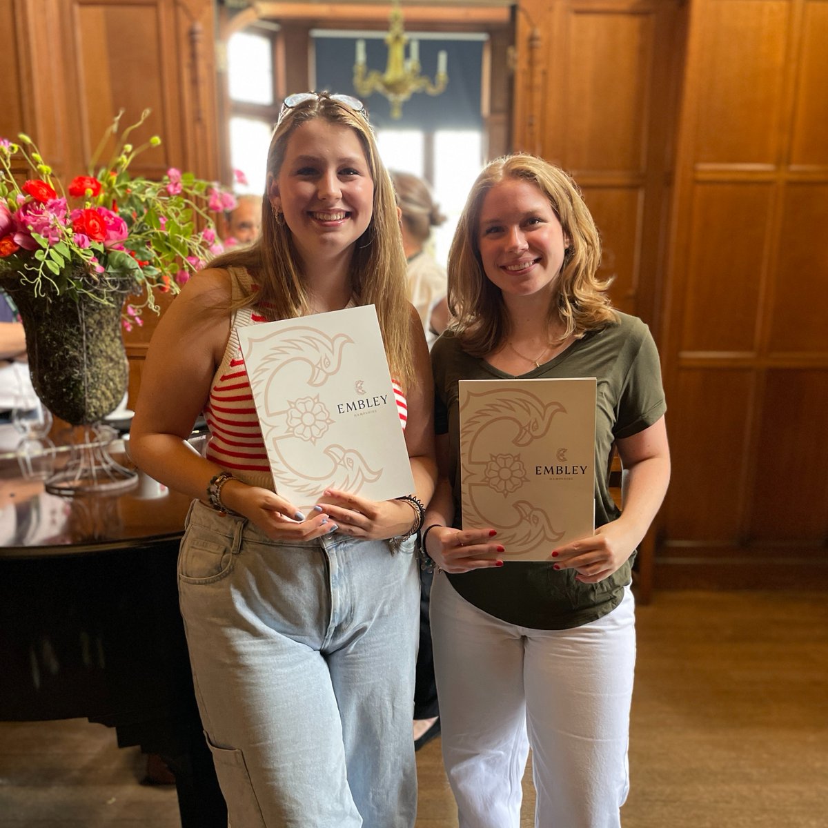 EmbleyHampshire's tweet image. Congratulations to our #SixthForm students receiving their #ALevel results today! 👏 We are so proud of our brilliant pupils and everything they have achieved ✨ We look forward to hearing all about your future adventures; enjoy the journey ahead of you! 👍 #theembleyway