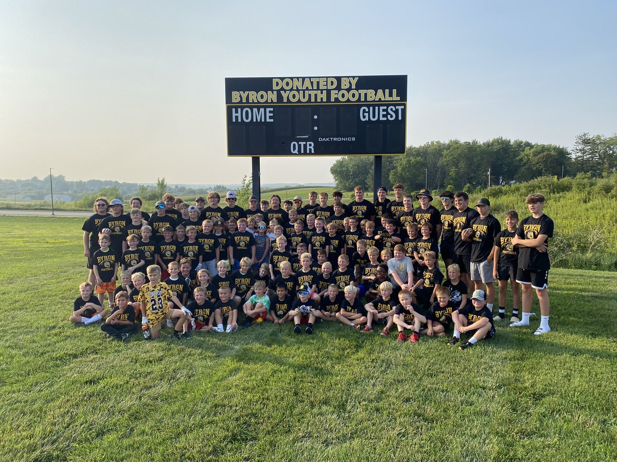 BYFA_ByronMN's tweet photo. Youth Football Camp was a HUGE success! Our volunteers stepped up and dedicated days to come teach the youth, football fundamentals and have fun! Thank you for a great camp and we look forward to football season! #wearebyron #byronmn #byronbears https://t.co/ImmsfawJ14