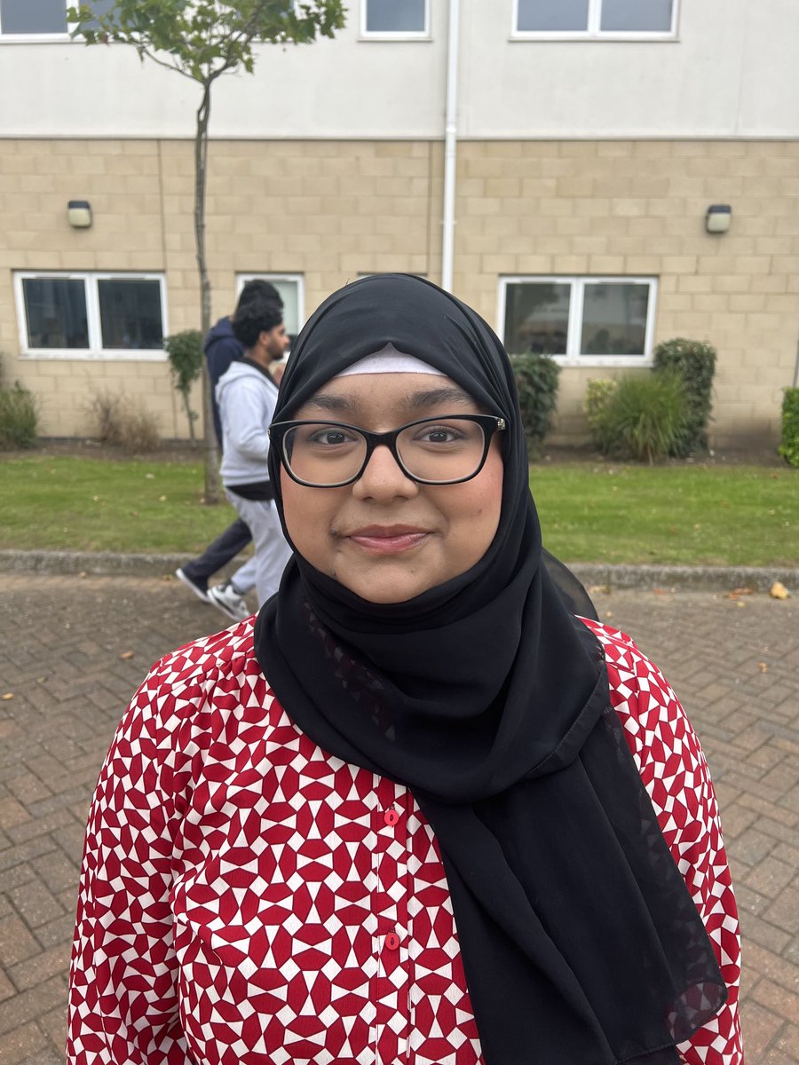 Congratulations to Lamisa who achieved A*A*A and who will study English at King’s. Very well done Lamisa!