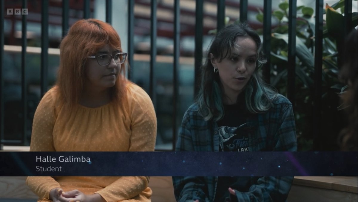 🗣️ 'There are many other pathways I could've chosen but university works for me as I get this time to figure out exactly what I want to do whilst working towards a qualification' 🎥 Watch last night's @BBCNewsnight film about the student experience 👇 youtube.com/watch?v=m8J0S8…