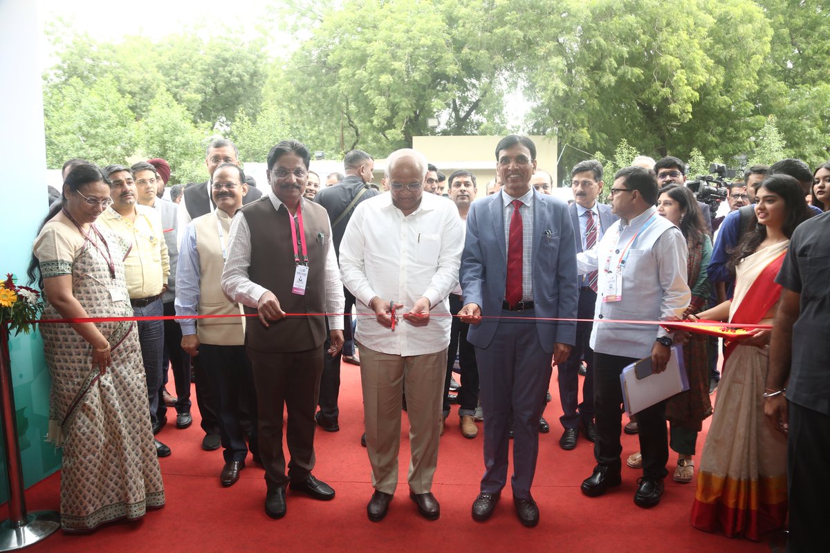 Shri <a href="/Bhupendrapbjp/">Bhupendra Patel</a>, Hon’ble Chief Minister, Gujarat and Dr <a href="/mansukhmandviya/">Dr Mansukh Mandaviya</a>, Hon’ble Union Minister for Health &amp; Family Welfare and Chemicals &amp; Fertilizers, Government of India inaugurated and visited exhibition of 1st edition of #IndiaMedTechExpo2023 at Helipad Exhibition