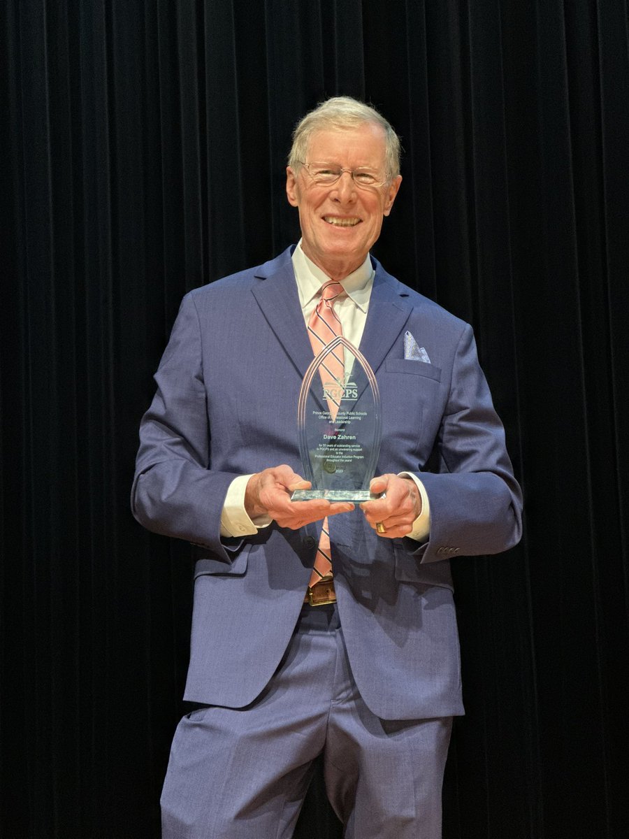 OODpgcps's tweet photo. 👨‍🏫Dave Zahren has been a part of our @pgcps family for 50 years! The @OPLLpgcps team loves and appreciates his annual@time and dedication to our new colleagues @pgcps_peip. @CoachKHolden14 #PGCPSProud #PEIP2023 https://t.co/eIGJrOMcBl