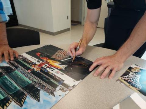 CollectorsDen1's tweet photo. We have newly signed Josef Newgarden Indy 500 Champion 16x20. Supplies are limited.
https://t.co/HcA5i7YHdc https://t.co/fPu28Vktip