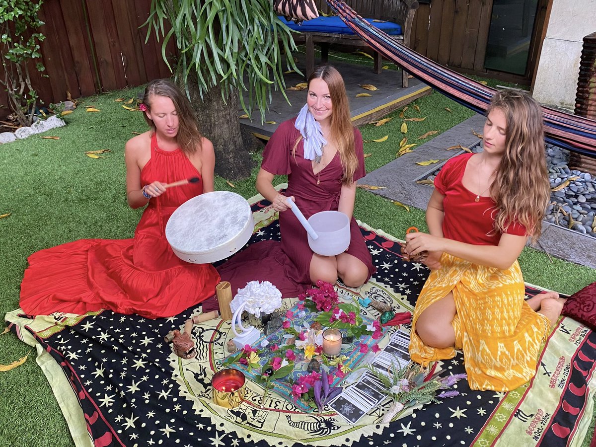 Violetta tweet media