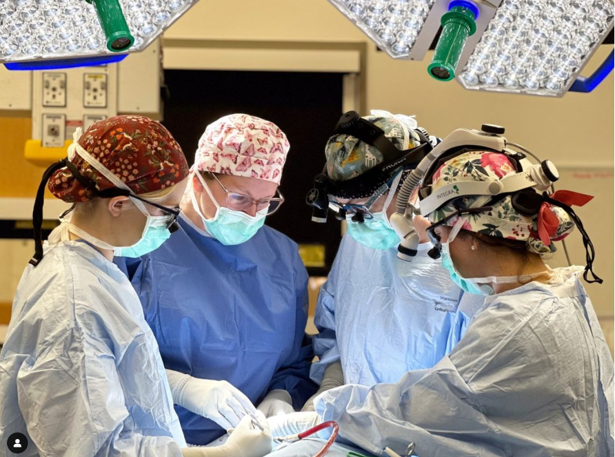 Shared by #esteempennstatehealth – Dr Jessyka Lighthall @g_lighthall & her all-female surgery team performing a reconstructive procedure. Educating the next generation of doctors is an integral part of being a facial plastic & reconstructive surgeon #sheMD #womeninsurgery #AAFPRS