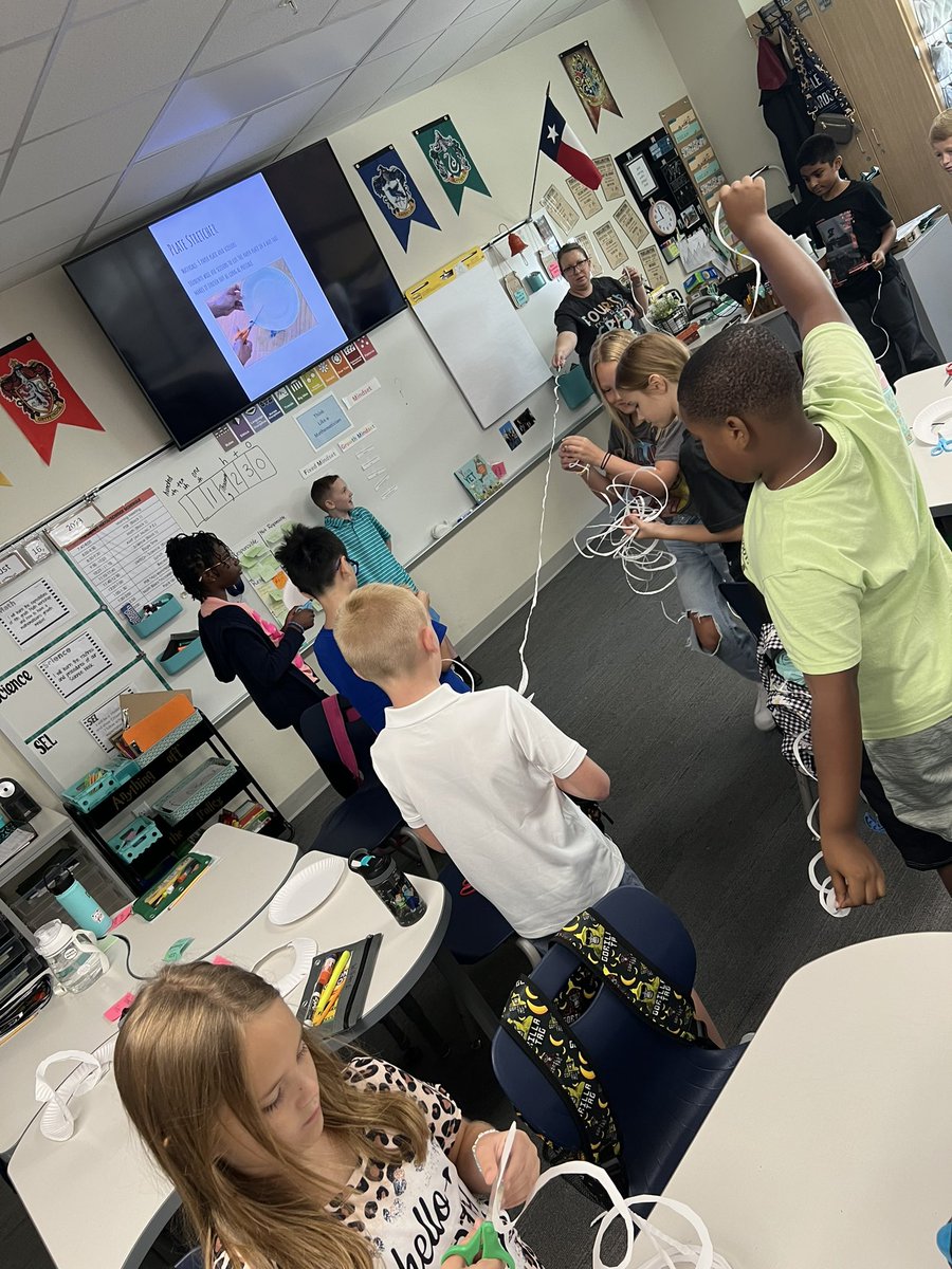 Sloan Heath tweet media