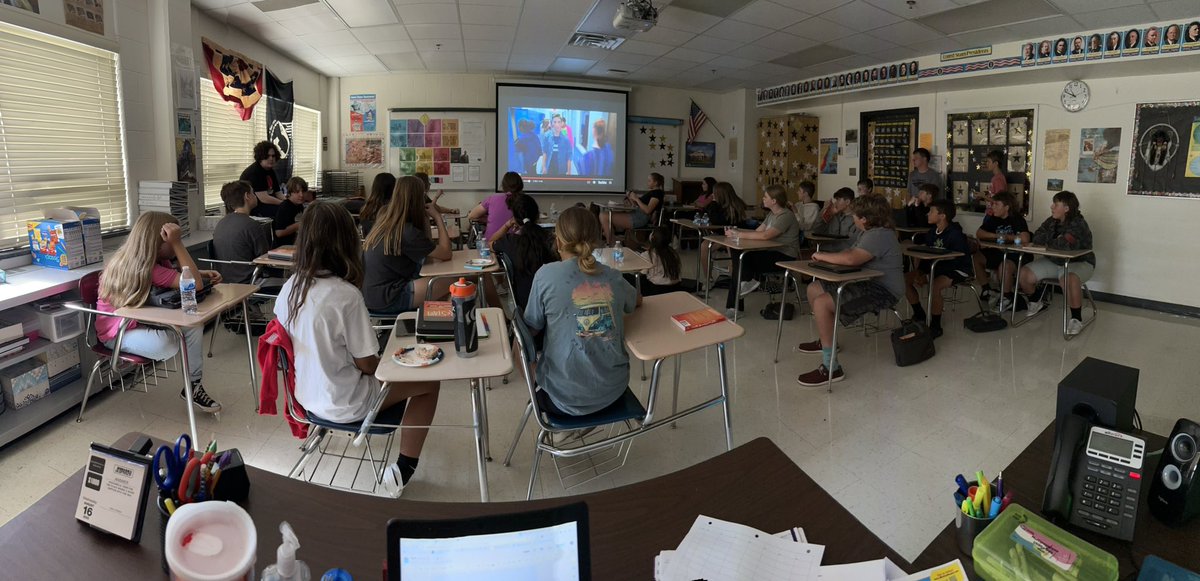 mmshistorybuff's tweet photo. This year’s book club begins with “Restart.” What a great theme for middle school. 38 students in our book club for first semester, super stoked! @gordonkorman #weRmilan @MilanSchoolCorp https://t.co/EvO0ZFfhfM