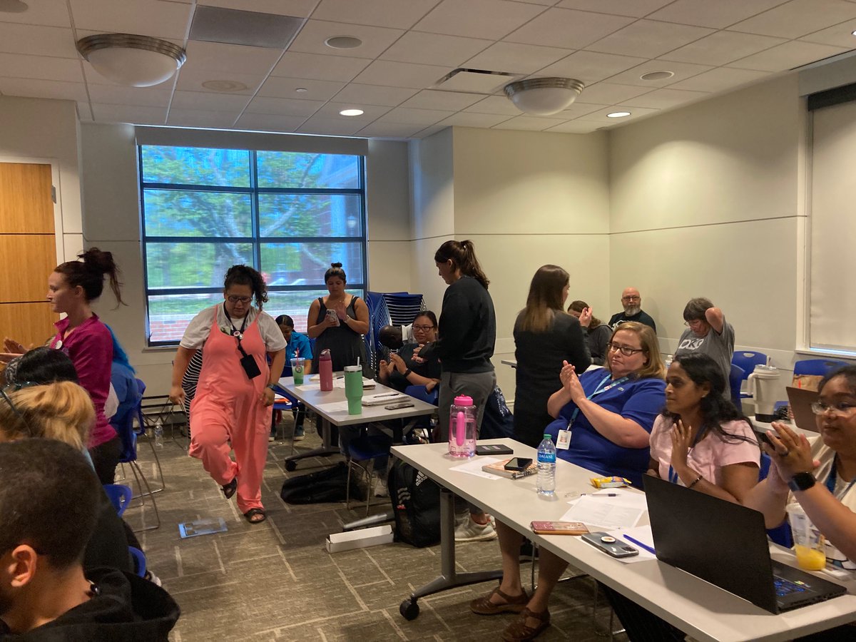 swan_darcy's tweet photo. Way to go Team Blue Valley for a great PLC meeting today! Discussing curriculum, safety and expectations for a great student experience! @Sarah46805887 @KansasCityYMCA https://t.co/CRl8HLeBqb