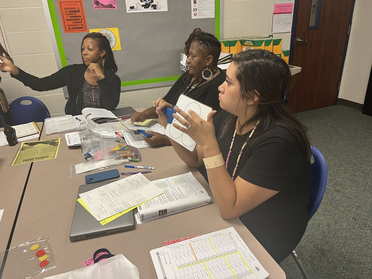 MajorElementary's tweet image. When 2nd grade is prepared and ready for AT BAT PLC’s! #interactivenotebooks #numberbondmagneticboards #MajorAllStars