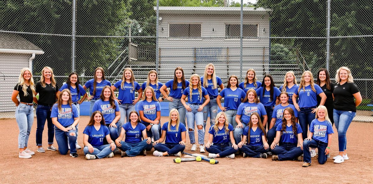 🥎 💙 ITS HERE!  Today is the day!!  GAME DAY!!  Be sure to watch YOUR LADY VIKES Softballers take on GICC at their place!  
JV 5:00 V 6:30 💙 🥎 #lakeviewvikes