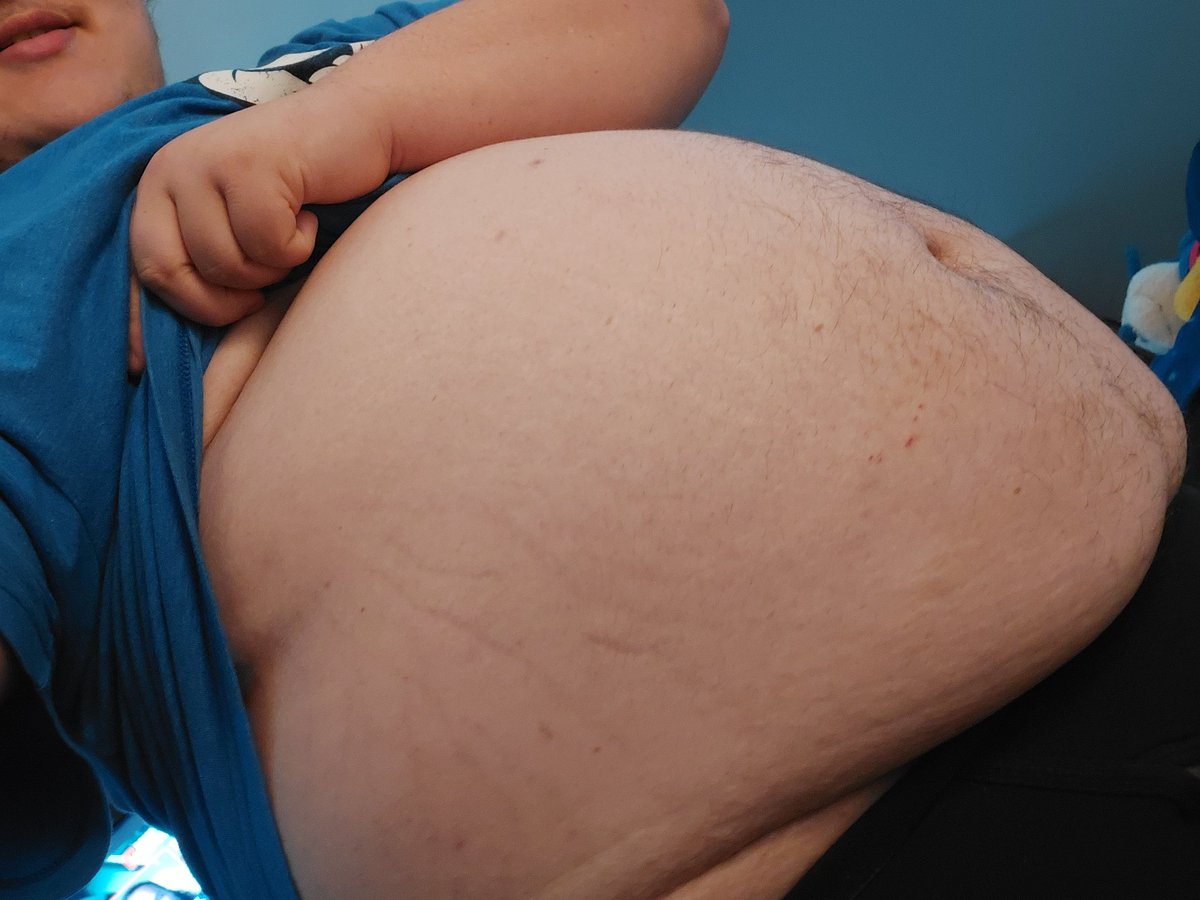 BUTCHER_HUFF's tweet photo. your husband calls me daddy too
.
.
.
#ftmgainer #gainer #feederism #fatfetish #ftmporn https://t.co/5FLID4IFHH
