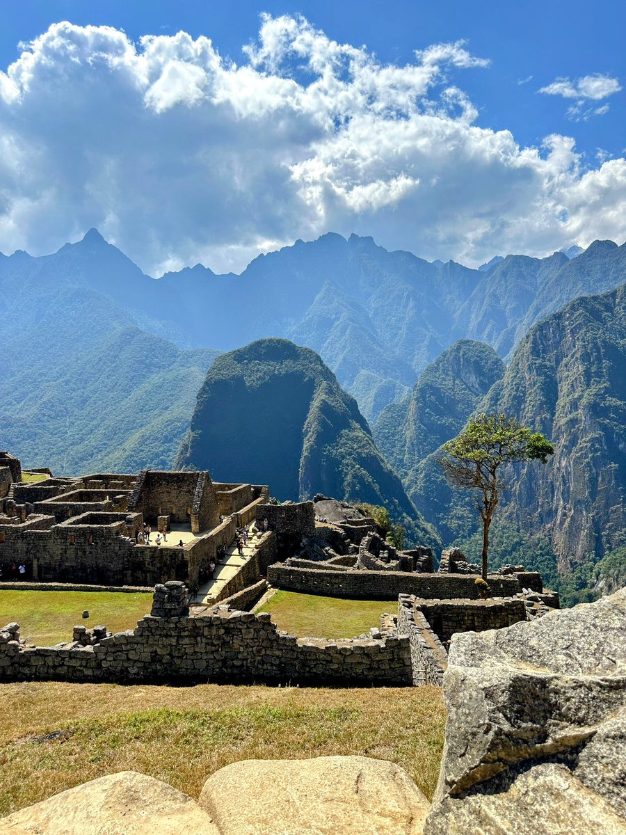 mybreakingviews's tweet photo. Beholding the grandeur of Machu Picchu was a mesmerising journey. Swipe left to catch glimpses of my unforgettable moments 🇵🇪✨

Want more? Trust me, adding this world wonder to your travel list is an absolute must. 🏞️🌟 #MachuPicchuMagic https://t.co/T61QYVObTX