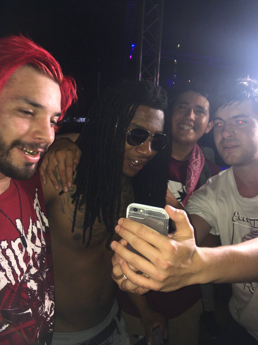 BeezyFlexBaby's tweet photo. HAPPY BIRTHDAY TO THE GOAT HIMSELF @LILBTHEBASEDGOD YOU TAUGHT A WHOLE GENERATION HOW TO BE REAL LIFE ROCK STARS AND YOU TRULY SHOWED ME HOW TO BE A GOOD HUMAN. HAPPY #BASEDDAY I LOVE YOU FOR LIFE

"FLEXFAM BASEDGOD FUCKED A BITCH ON PURPOSE." WE STILL #FLEXFAM https://t.co/LRezkh6bTf