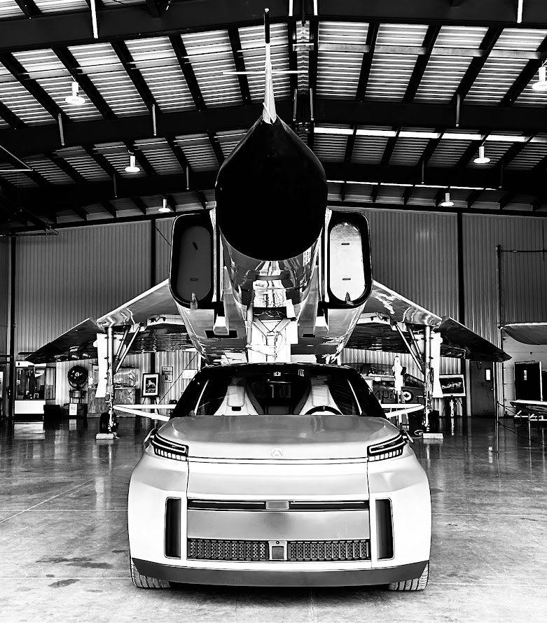 colindhillon's tweet photo. Bringing the @APMACanada #ProjectArrow vehicle to the @EAerodrome was a moment filled with deep emotions for me. The sight of these two arrows standing side by side conveys a singular message: 

Canada must push forwards and become a global leader in innovation and technology... https://t.co/p86BLSvo8C