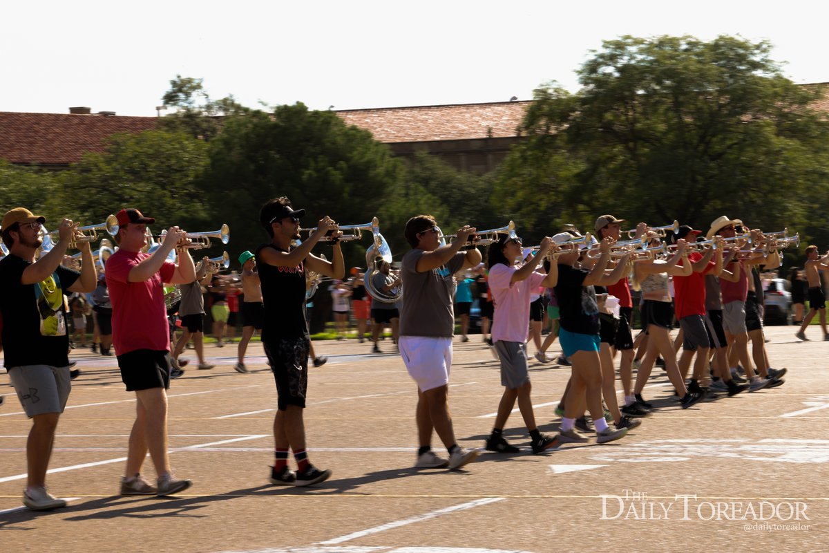 DailyToreador's tweet photo. Throwback Thursday was the theme for the fourth day of the Goin' Band's spirit week Aug. 17, 2023.

📷 - @CameronZapataDT https://t.co/NgWbLkw4DX