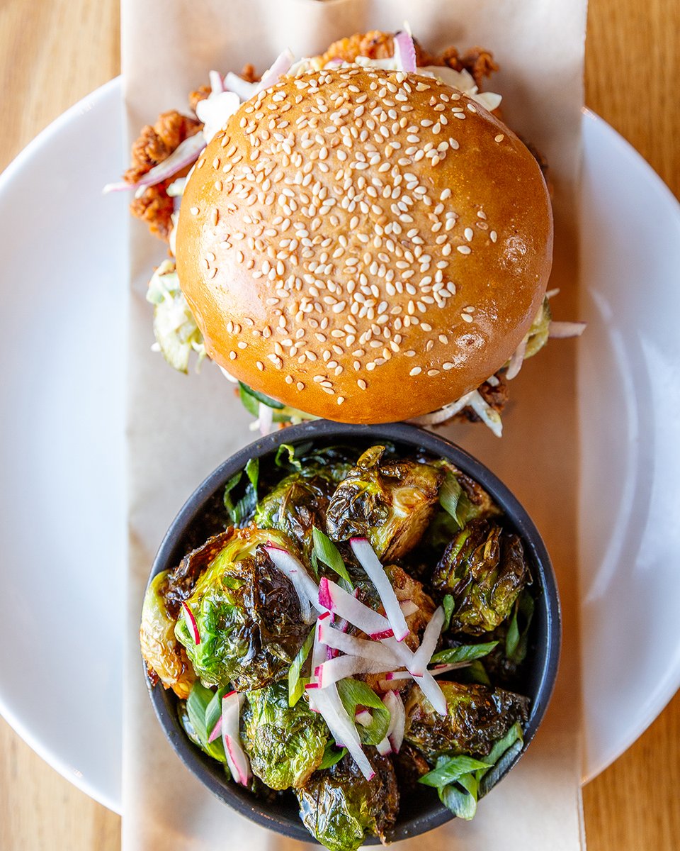 bocadoavalon's tweet photo. Feeling some Fried Chicken?  Our sandwich uses mouthwatering fried chicken, perfectly crispy and paired with house-made cole slaw, spicy mayo, and golden fries. https://t.co/qaoOTVz9W6
