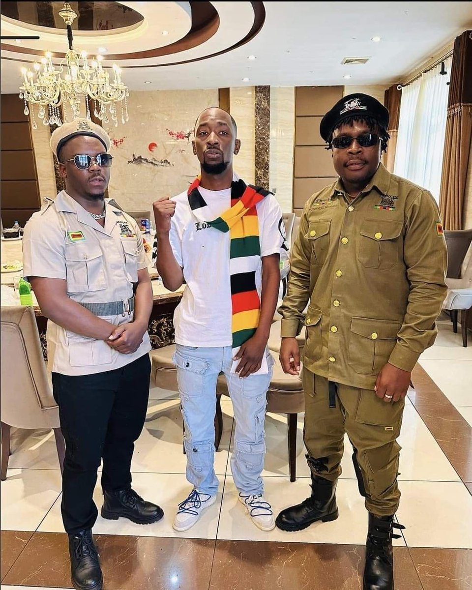 lazzie_t's tweet image. I delete everyone  who works with the oppressors  mhuri yeZimbabwe yatambura go to hell