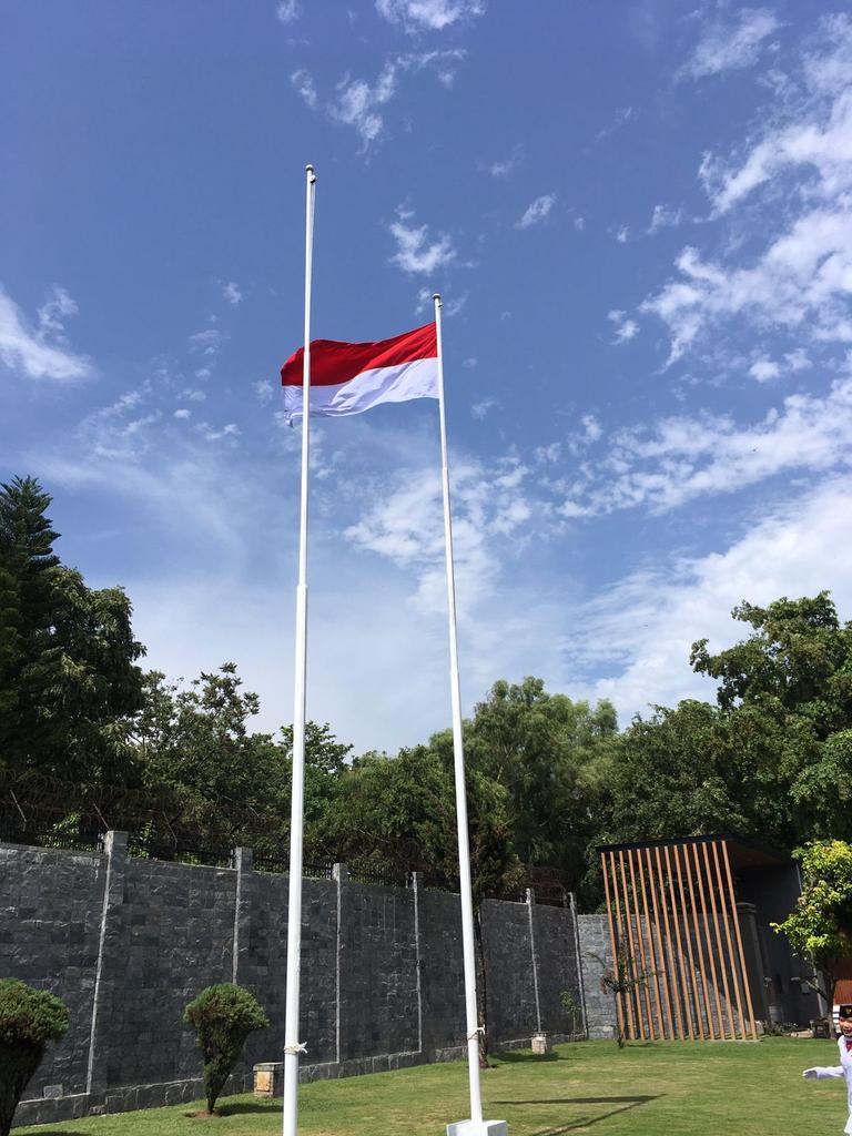 akbar_allam's tweet photo. رَبِّ اجْعَلْ هَذَا بَلَدًا آمِنًا

"Ya Tuhanku, jadikanlah negeri ini, negeri yang aman sentosa" (QS. Al-Baqarah 126) https://t.co/tvINVHxT4k