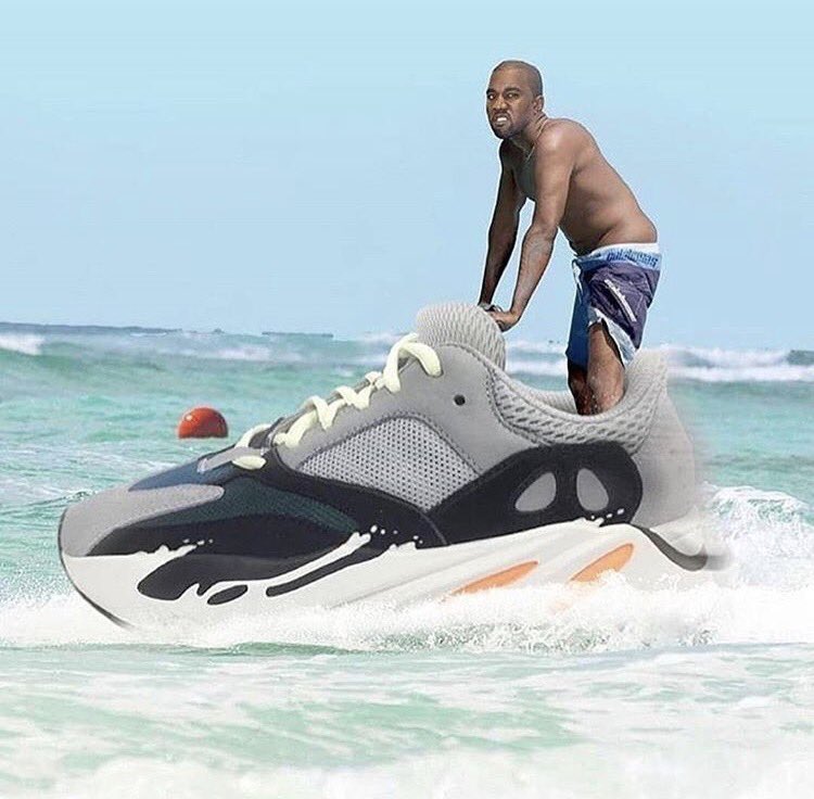 SNKR_TWITR tweet media