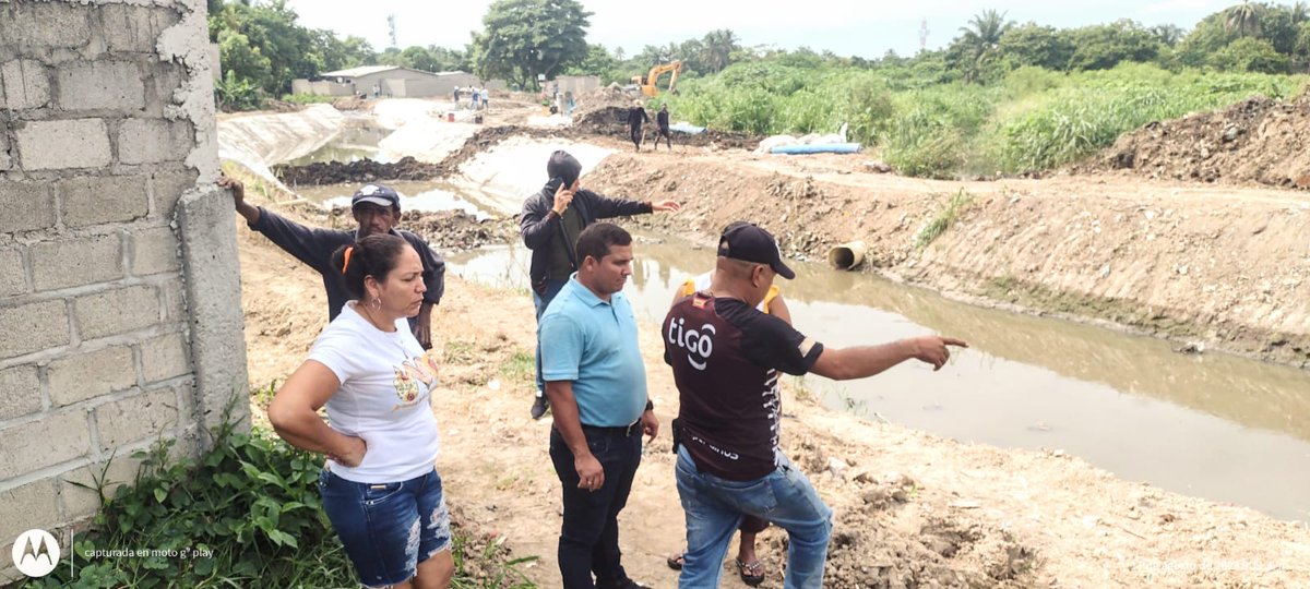 CarloSierras's tweet photo. Seguimos avanzando con esta gran obra revestimiento en colchacreto caño el riito en @Alcaldiafcion en Aras de seguir mítigando el impacto de la ola invernal gracias al gobierno nacional @petrogustavo @UNGRD por respaldar a nuestro municipio @AvelinoMartiART @jccamacho6410 https://t.co/462Iwp4Qol