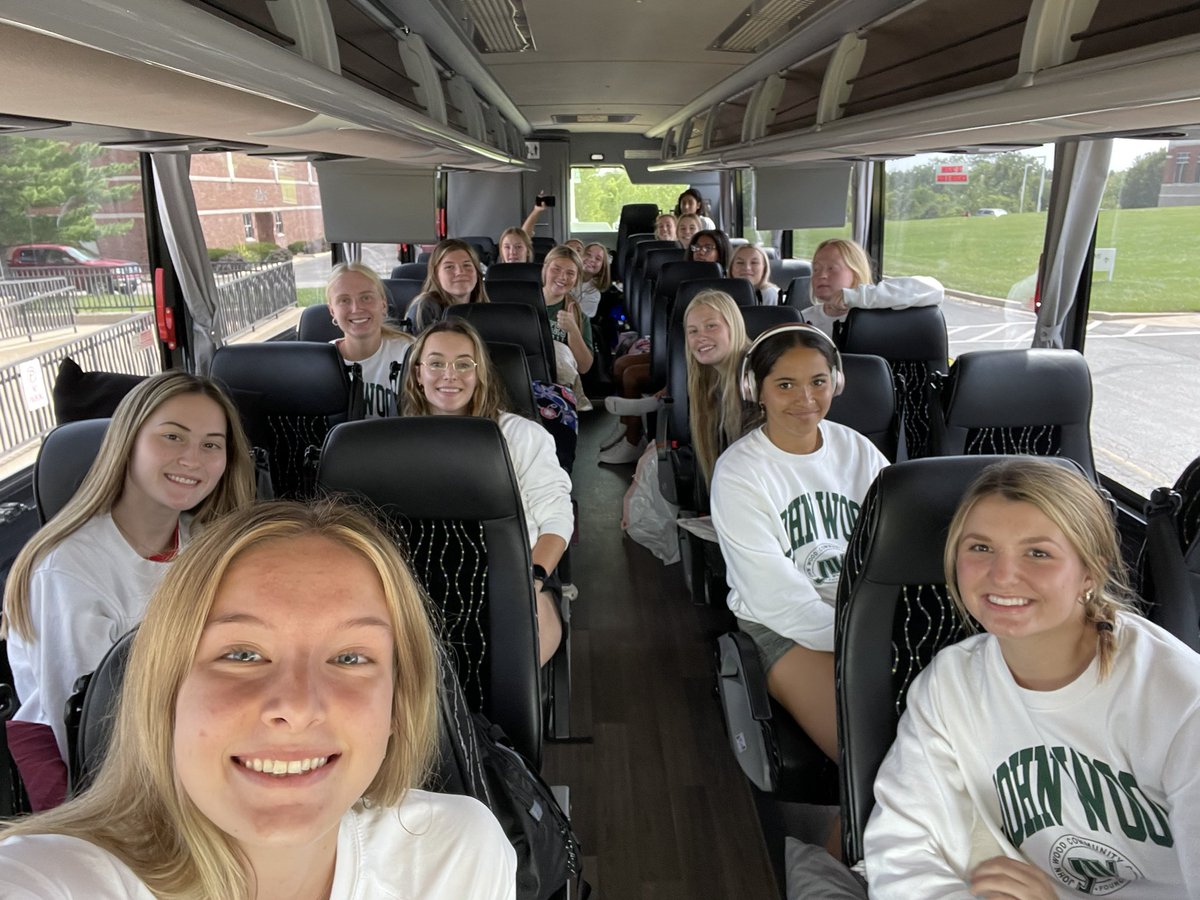 JWCCVB's tweet photo. Blazer Volleyball headed to Rockford, IL!! Opening the 2023 season with matches tomorrow at 9am and 3pm!! Live streaming at https://t.co/skMMJUxbVJ https://t.co/Xe38zDf6Tx