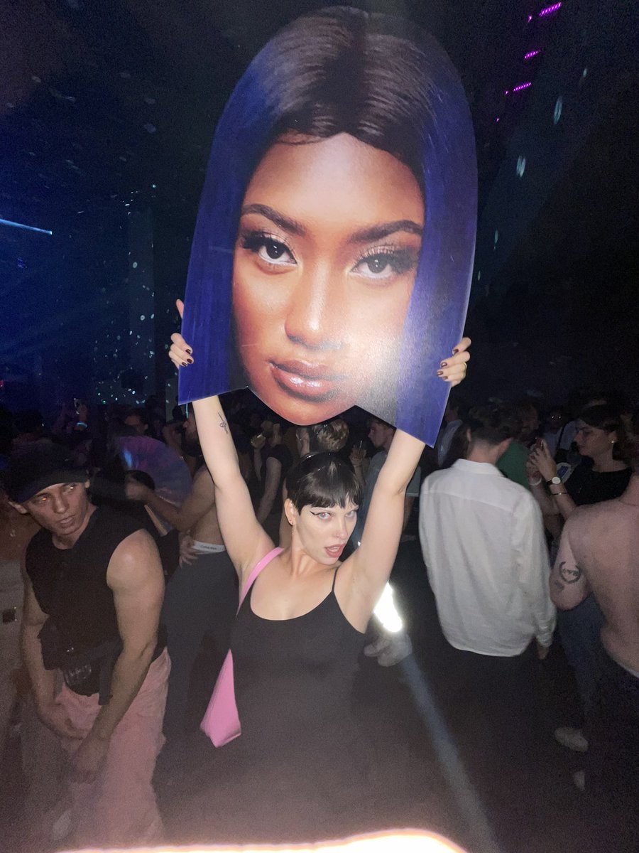 PAST LIFE tweet media