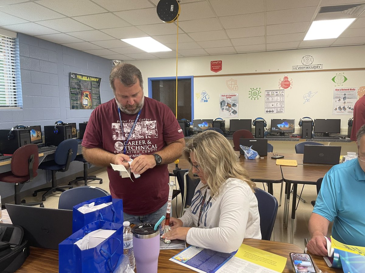 NHREC_CTE_BF's tweet photo. Embracing the power of teamwork with our incredible educators! They took the Windy City Tower Challenge to a whole new level!  #TeamBuilding #GettinItDone #NHRECCTE  #NHREC #NewHorizonsCTE #BoldlyGoing #WeAreNewHorizons 
@NHREC_VA https://t.co/l9Nd3ONrW1