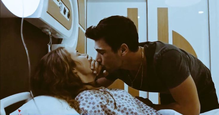 diltanfann's tweet photo. Aşabildin mi o çifti?
- Hangi çifti? 🥀
#avlu #ecalp #denizcanaktaş #eslemakar https://t.co/PuwqmNi19V