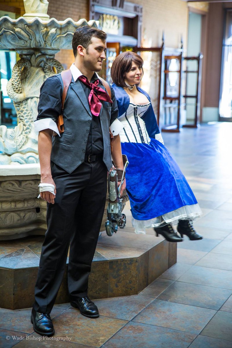 AlphatoZetaInd's tweet photo. Ya we need to bring these back out one day. With upgrades. Hope everyone is having a great Thursday!
#cosplay #cosplayer #cosplayers #bioshock #bioshockinfinite #bioshockcosplay #bookerdewitt #elizabeth #theresalwaysalighthouse #columbia #cosplaycouple #cosplaygirl https://t.co/KFHFuxA330
