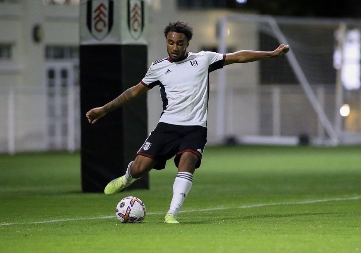 FabrizioRomano's tweet photo. Understand Fulham Right Back Luciano D’Auria will complete a loan move to Cheltenham Town. ⚪️⚫️🤝🏻

Awaiting medical and paperwork to be signed soon — sen as a top young prospect who holds Italian nationality. https://t.co/WhEEA1Zguf