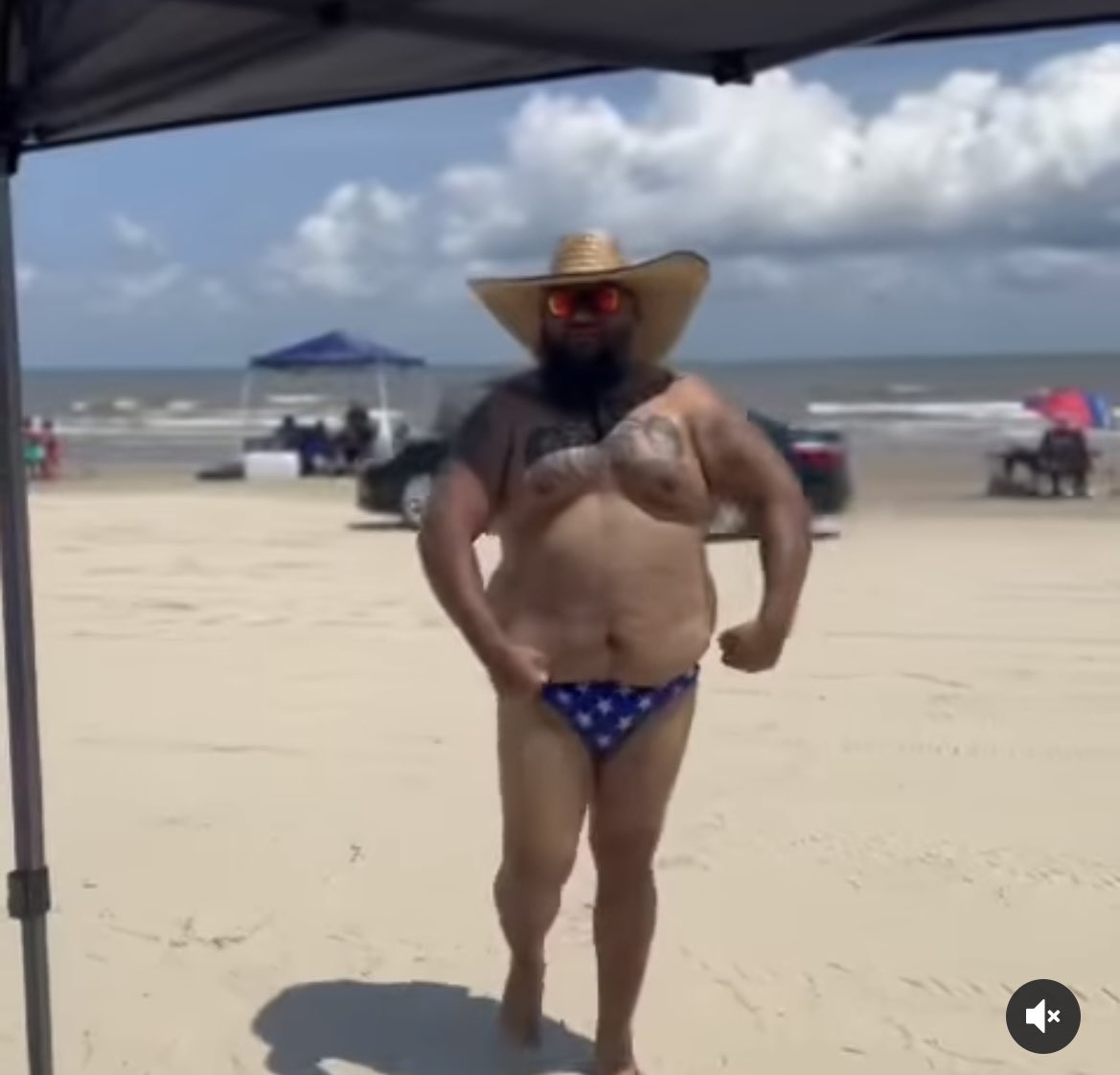 delongedude's tweet image. My dude never lets his meat loaf!!! #readmylips @rodryanshow