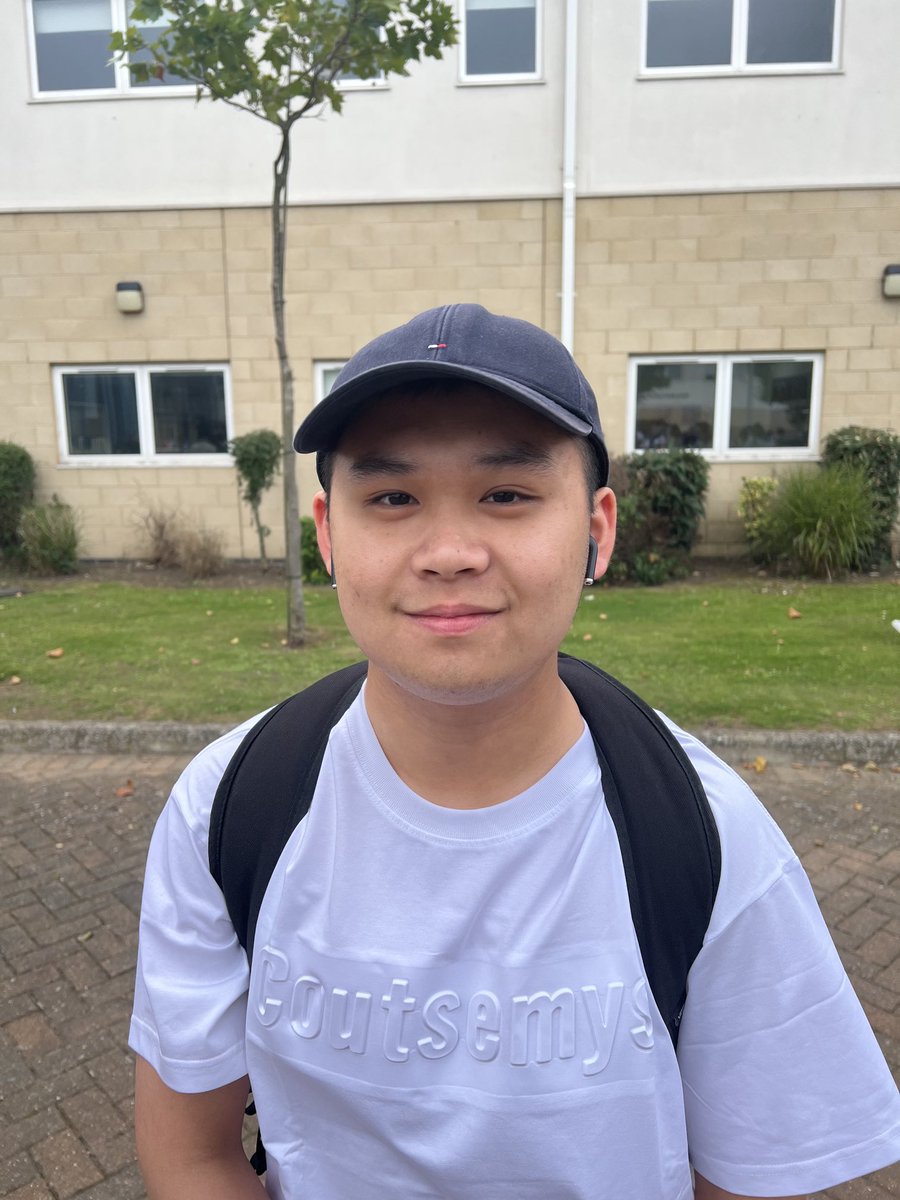 Congratulations to Yiwei A*A*A* and who will study Biological Sciences at Imperial. Fantastic work!