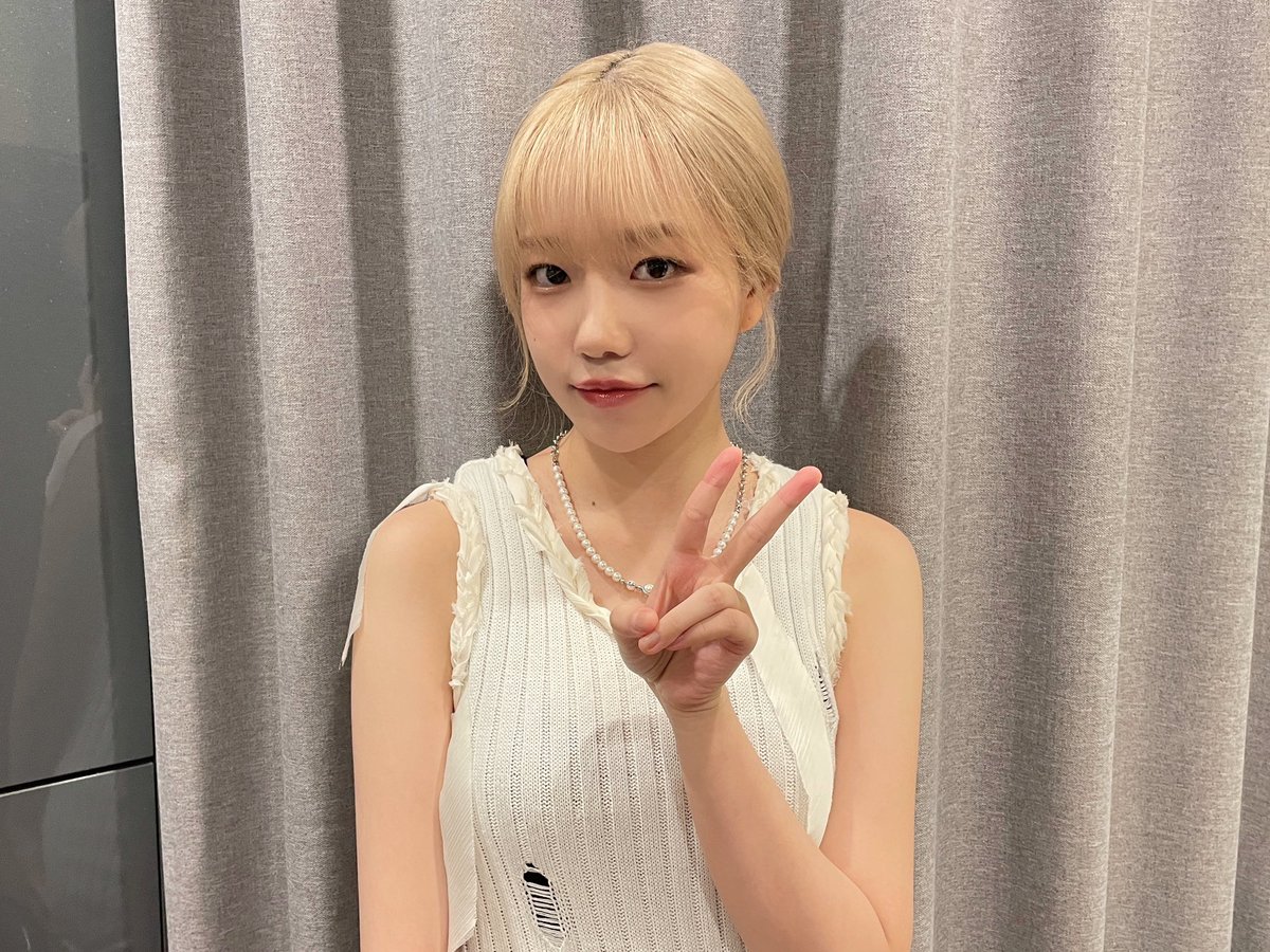 JOYURI_offcl's tweet photo. [#유리스팟] 2023.08.17 Today 쪼율☺

#조유리 #JOYURI #チョユリ
#조유리_TAXI
#조유리_TAXI_타고_직진🚕 https://t.co/lW7ix1FgBg